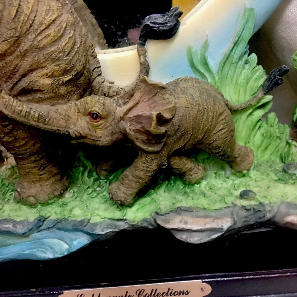 Vintage 3D Tropical Forrest Elephants Oval Vanity‎ Desktop Mirror EUC 15